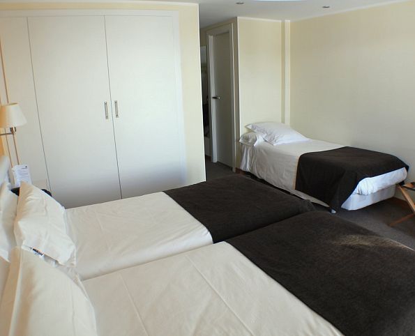 Triple room with street view